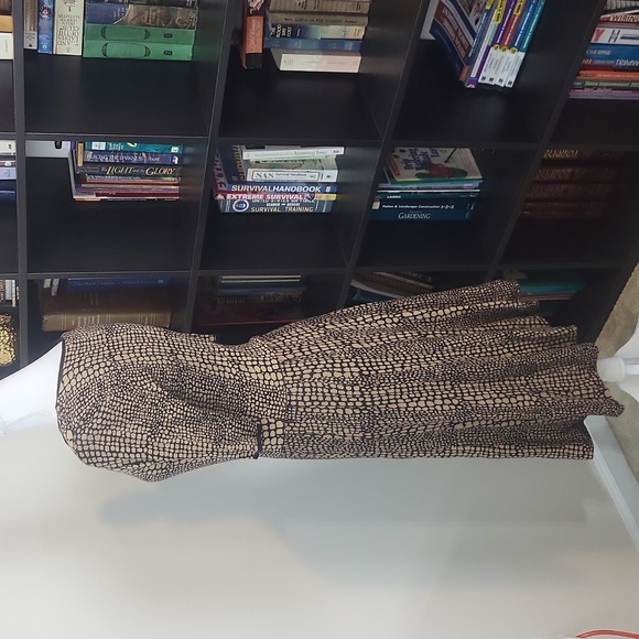 LUXE by CARMEN MARC VALVO Brown Black Snakeskin Print Fit & Flare Sweater Dress - Picture 5 of 11